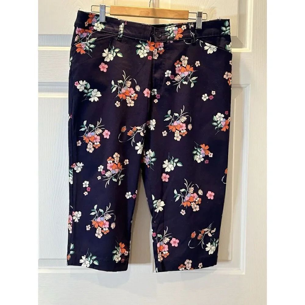St. John's Bay Women’s 16 Navy Blue Floral High Rise Capris